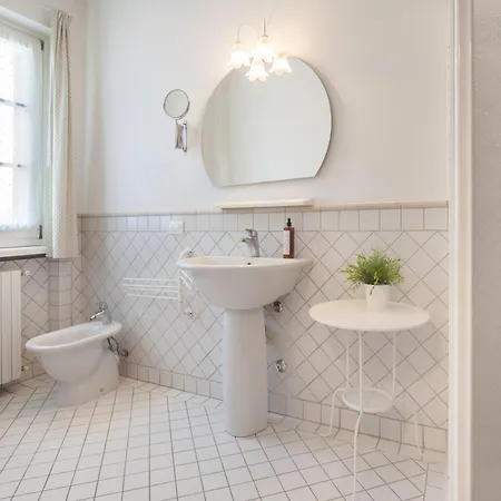 Gasco With Pool Λατζίζε