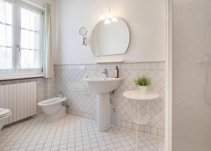 Gasco With Pool Lazise