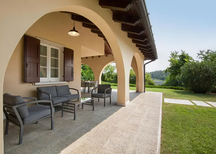 Gasco With Pool * Lazise