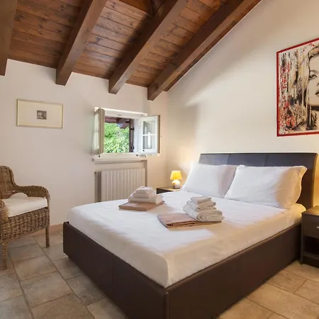 Villa Gasco With Pool Lazise