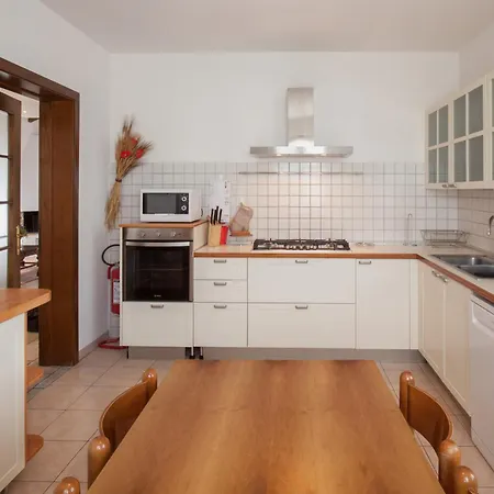 Gasco With Pool Lazise