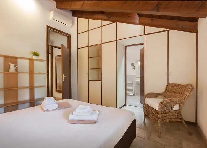 Gasco With Pool Lazise