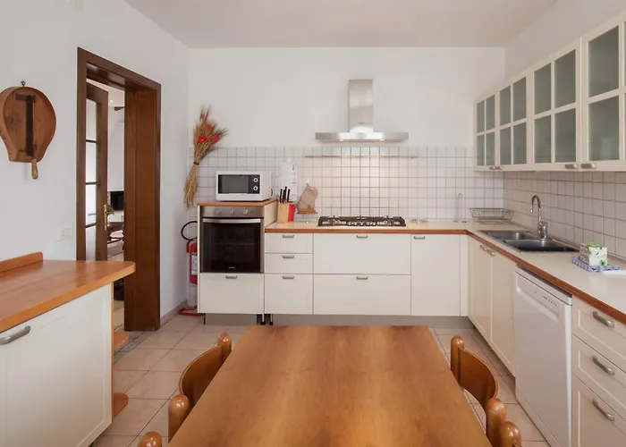 Gasco With Pool Lazise