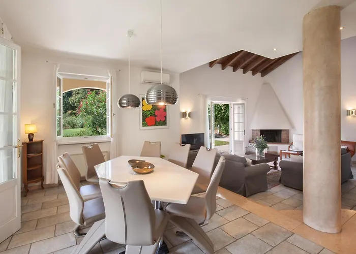 Gasco With Pool Lazise